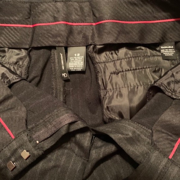 New Directions Black Slacks - Picture 5 of 5